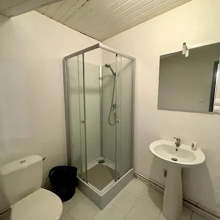 Confortable Dans Le Centre De Apartamento