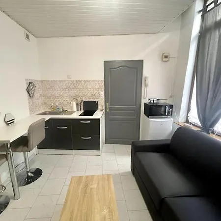 Confortable Dans Le Centre De Apartamento Douai