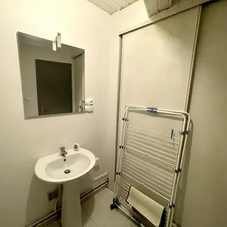 Confortable Dans Le Centre De Apartamento